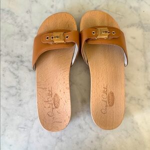 Dr. Scholl's Tan Buckle Sandals